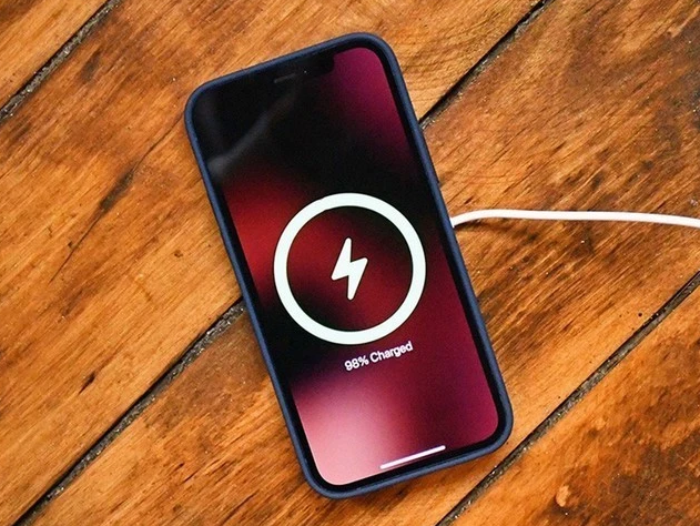 坡头苹果手机维修分享iPhone 12可以随便充电吗 